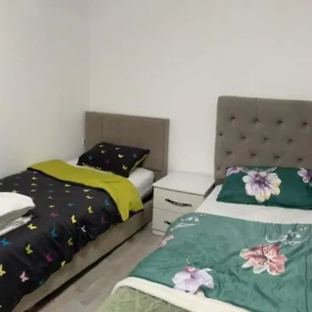 Apartment Parid 2 *
